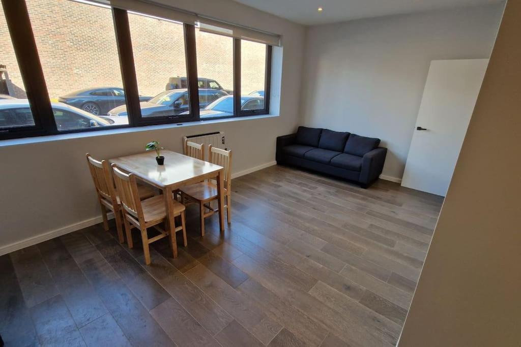 Dream Apartment Finchley 4 Min Walk To The Train Hendon Exterior photo