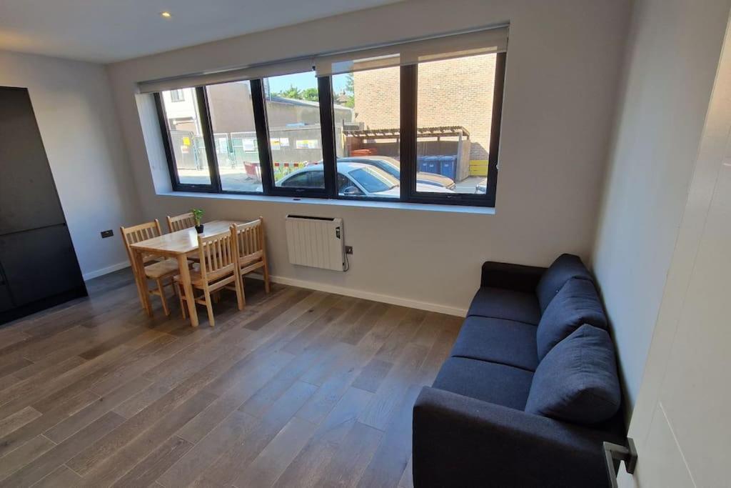Dream Apartment Finchley 4 Min Walk To The Train Hendon Exterior photo