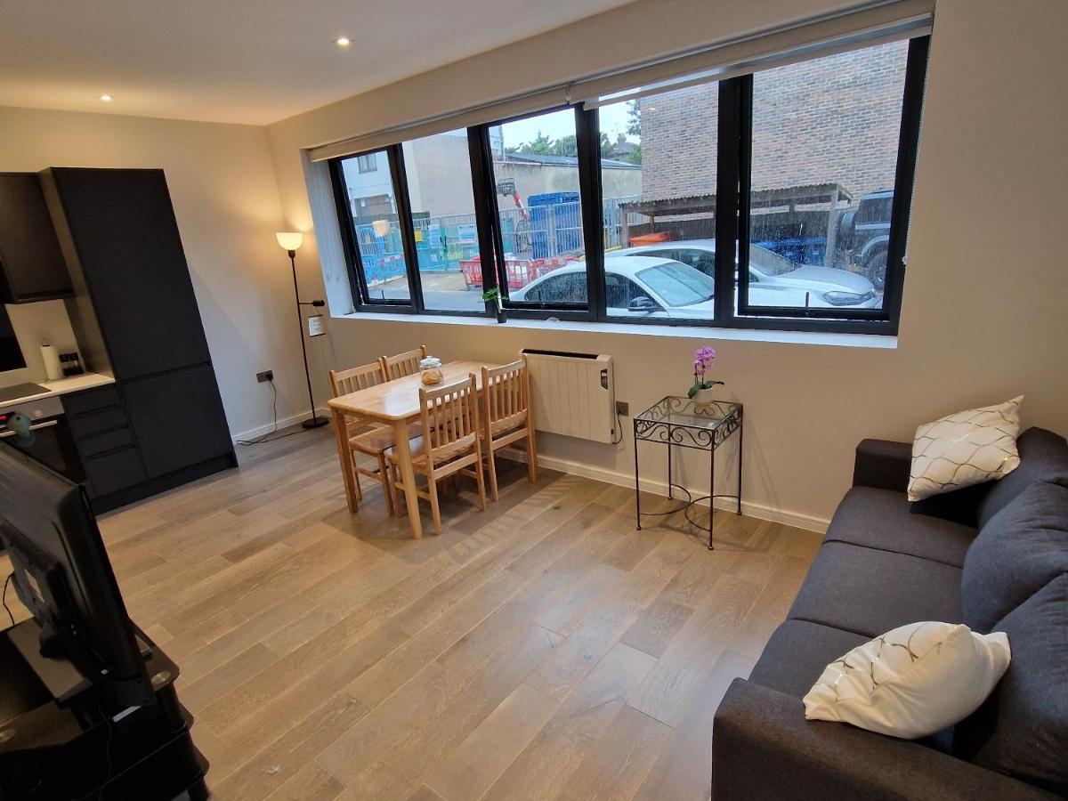 Dream Apartment Finchley 4 Min Walk To The Train Hendon Exterior photo